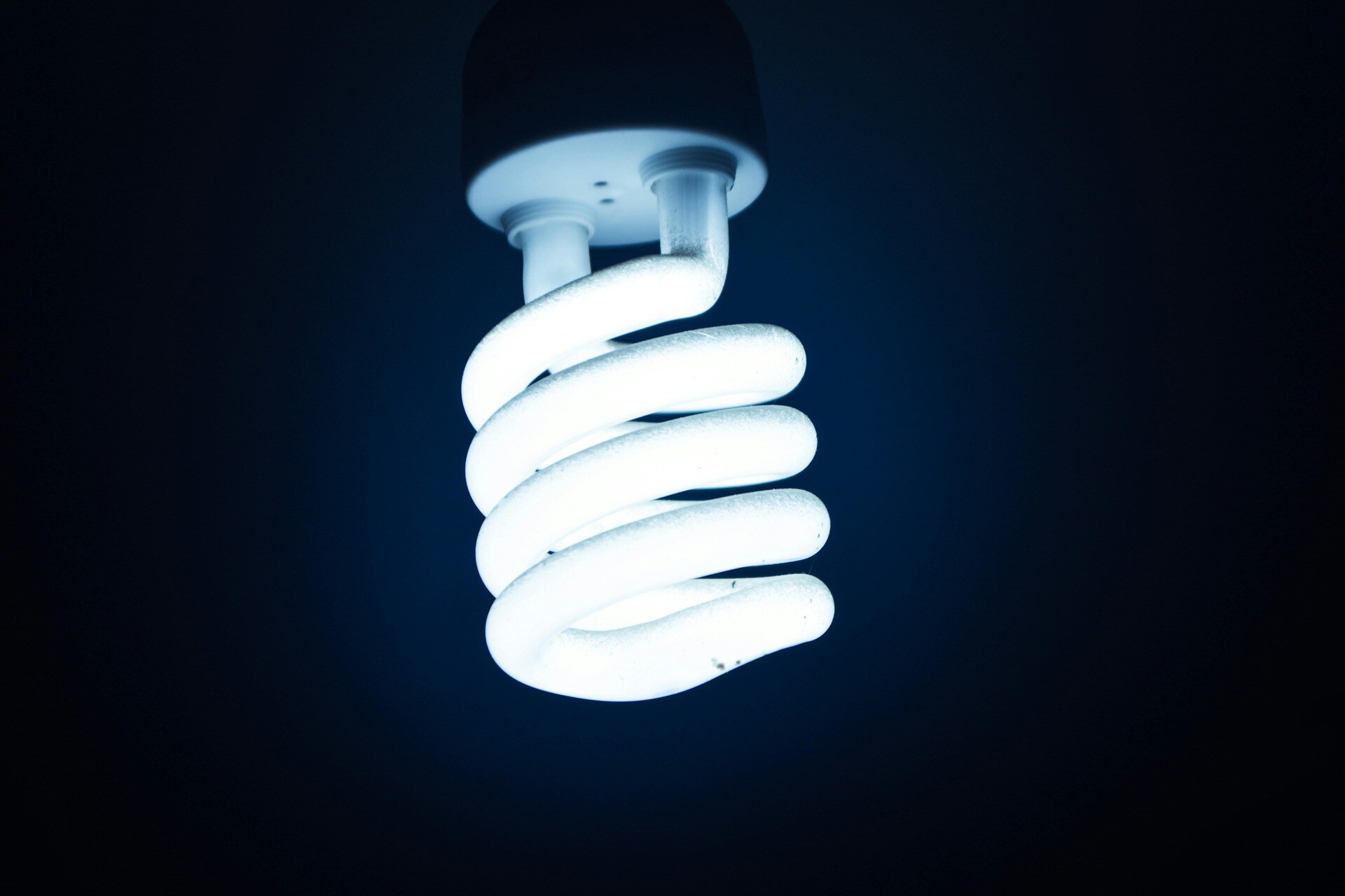 energy saving light bulb